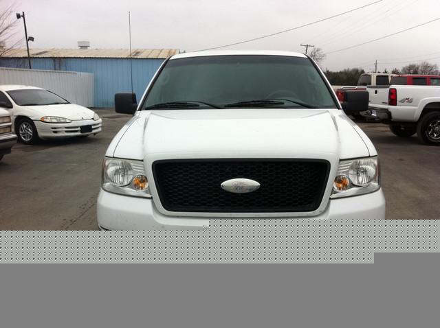 2005 Ford F150 ESi