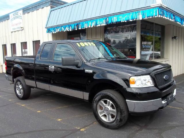 2005 Ford F150 XL 2WD Reg Cab