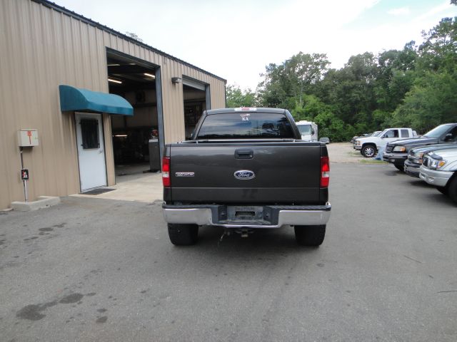 2005 Ford F150 SL Short Bed 2WD