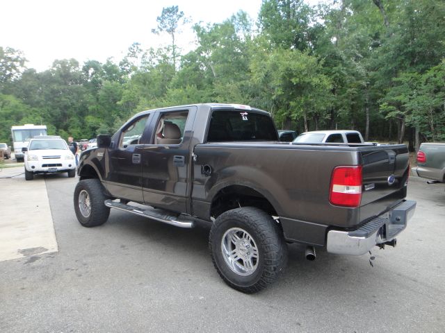 2005 Ford F150 SL Short Bed 2WD