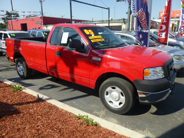 2005 Ford F150 Low Miles Great Gas Milage