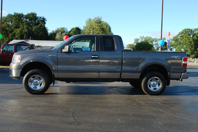 2005 Ford F150 XL 2WD Reg Cab