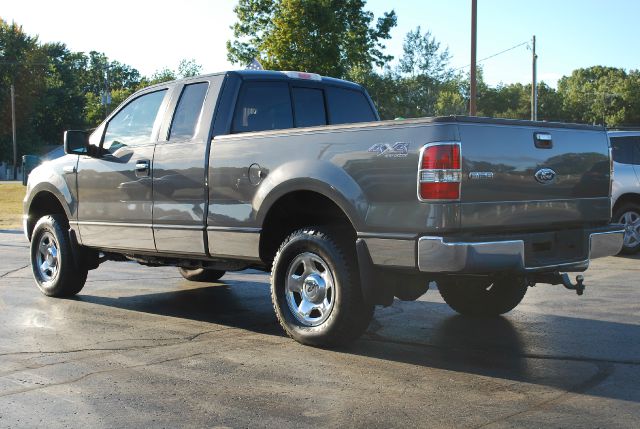 2005 Ford F150 XL 2WD Reg Cab