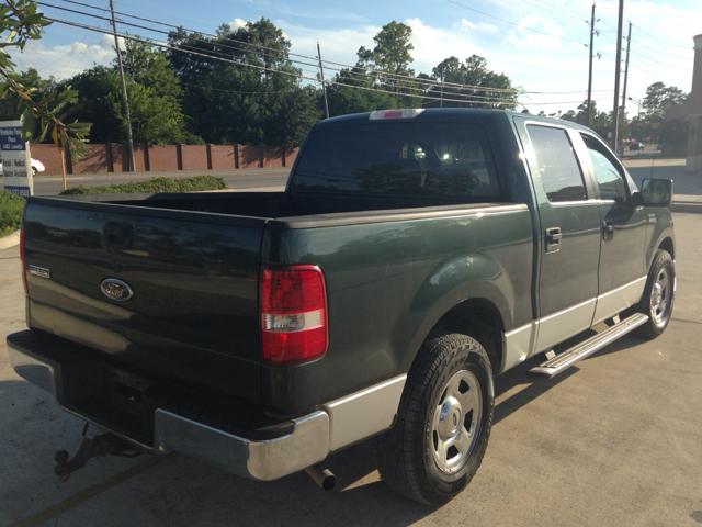 2005 Ford F150 SL Short Bed 2WD