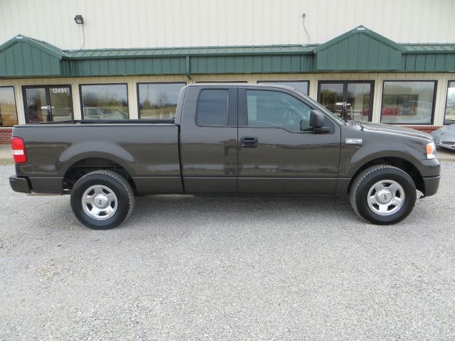 2005 Ford F150 SLE- 4X4