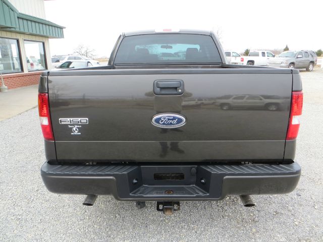 2005 Ford F150 SLE- 4X4