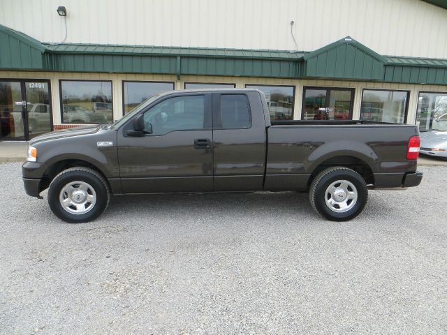 2005 Ford F150 SLE- 4X4