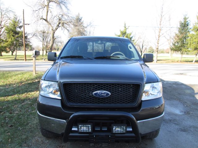 2005 Ford F150 XL 2WD Reg Cab