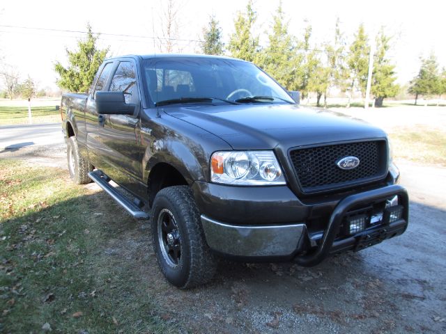 2005 Ford F150 XL 2WD Reg Cab