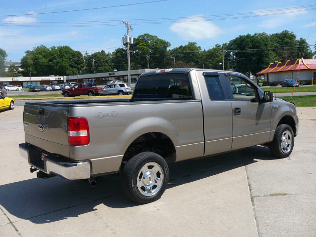 2005 Ford F150 XL 2WD Reg Cab