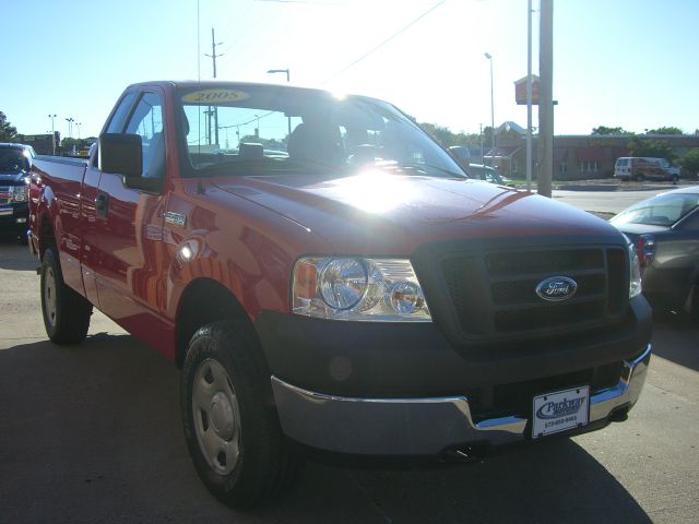 2005 Ford F150 Crew Cab Short Box 2-wheel Drive SLE