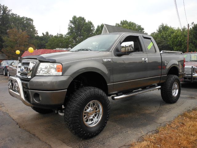 2006 Ford F150 XLT Supercrew Short Bed 2WD