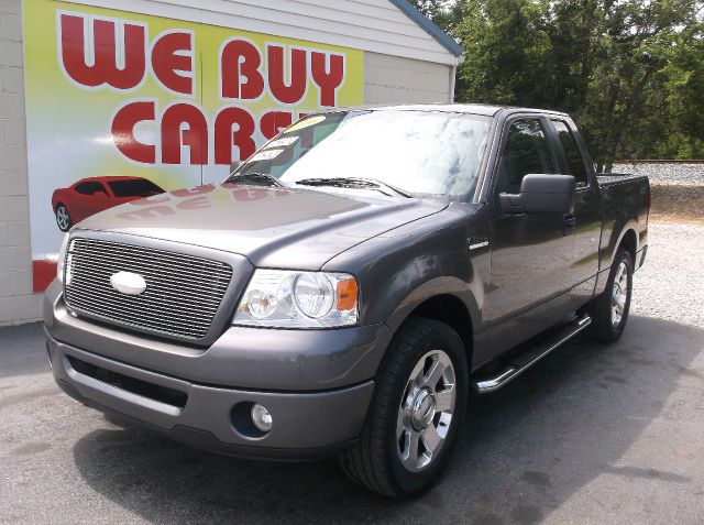 2006 Ford F150 XL Lift Bucket Utility