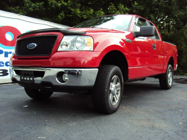 2006 Ford F150 XL 2WD Reg Cab