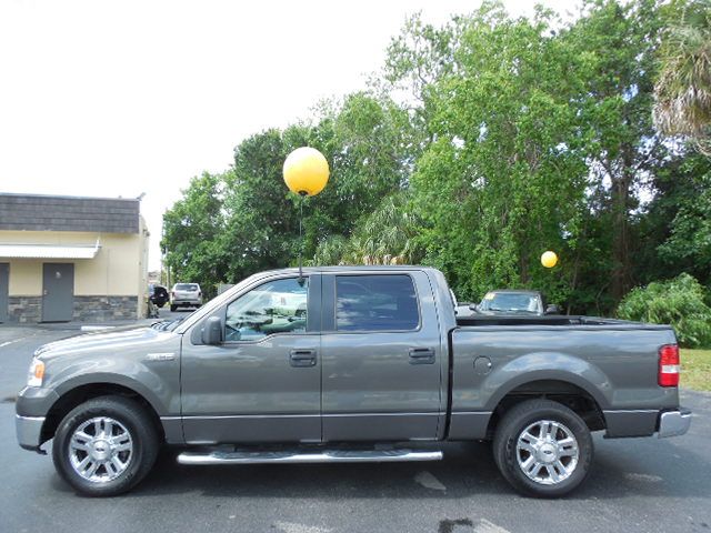 2006 Ford F150 SL Short Bed 2WD