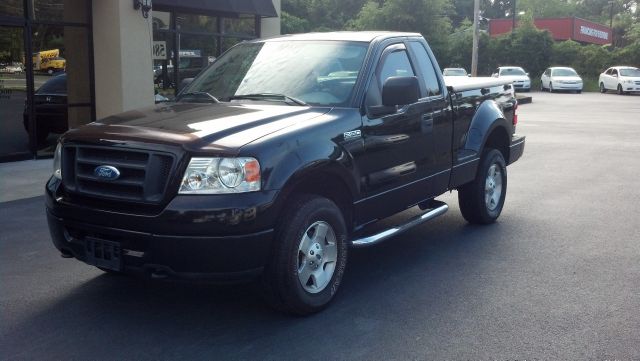 2006 Ford F150 Lariat/ 4 Wheel Drive