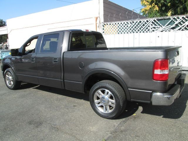 2006 Ford F150 XLT Crew 4x4 (marshalltown)