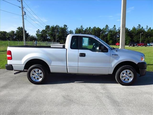 2006 Ford F150 Crew Cab Short Box 2-wheel Drive SLE