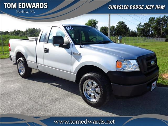 2006 Ford F150 Crew Cab Short Box 2-wheel Drive SLE