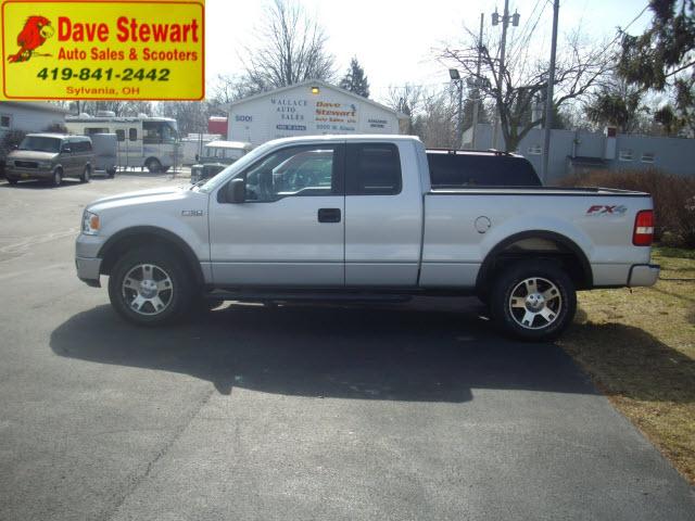 2006 Ford F150 EXT CAB 4WD 143.5wb