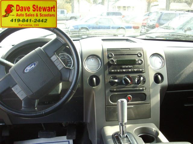 2006 Ford F150 EXT CAB 4WD 143.5wb