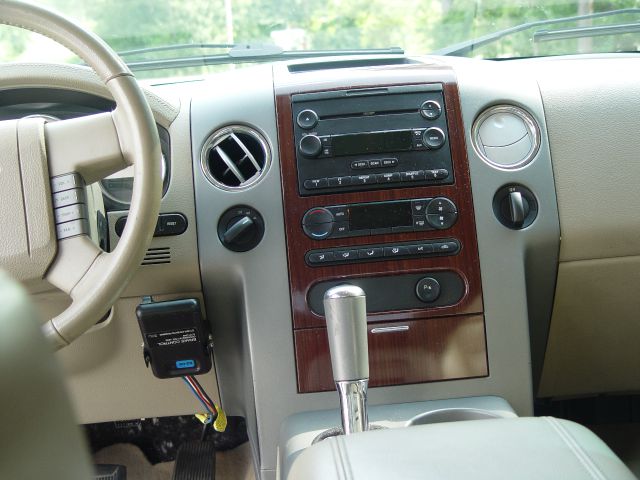 2006 Ford F150 XLT Supercrew Short Bed 2WD