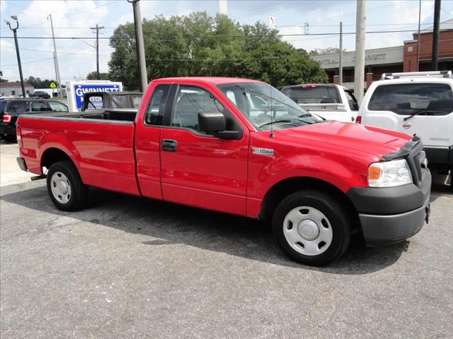 2006 Ford F150 Crew Cab Short Box 2-wheel Drive SLE