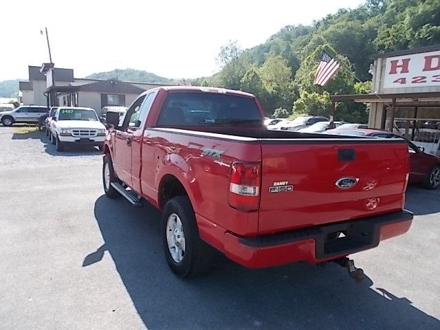 2006 Ford F150 REG CAB 119.