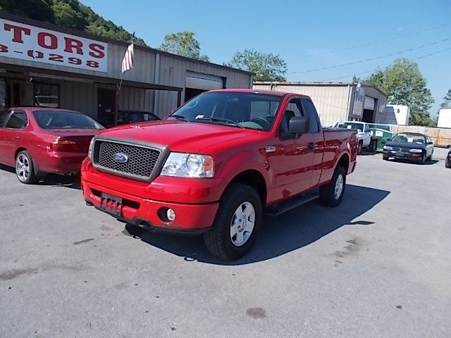 2006 Ford F150 REG CAB 119.