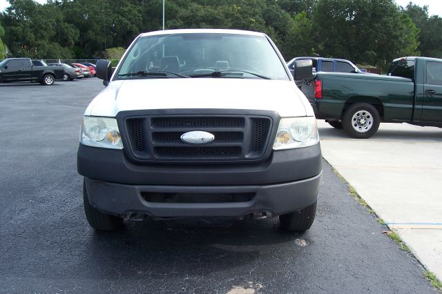 2006 Ford F150 Crew Cab Short Box 2-wheel Drive SLE