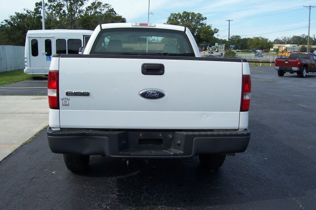 2006 Ford F150 Crew Cab Short Box 2-wheel Drive SLE