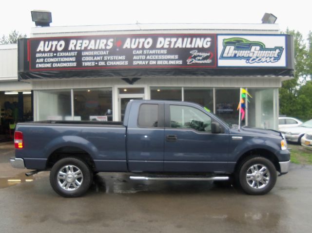 2006 Ford F150 XL 2WD Reg Cab