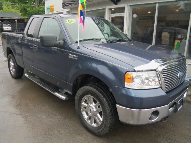 2006 Ford F150 XL 2WD Reg Cab