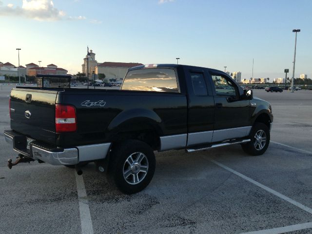 2006 Ford F150 XL 2WD Reg Cab