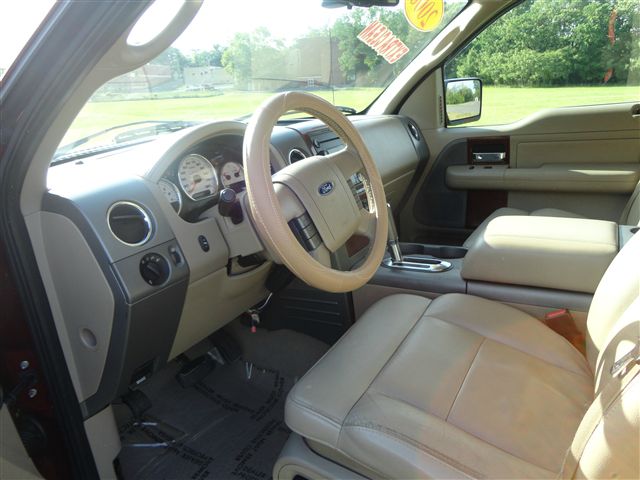 2006 Ford F150 XL 2WD Reg Cab