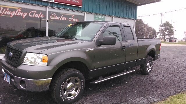 2006 Ford F150 XL 2WD Reg Cab