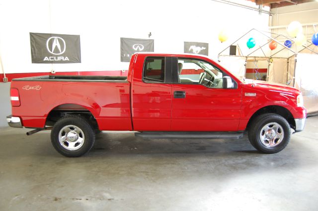 2006 Ford F150 XL 2WD Reg Cab