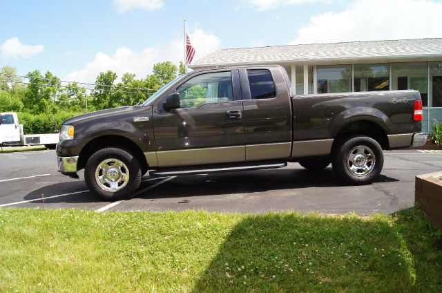 2006 Ford F150 XL 2WD Reg Cab