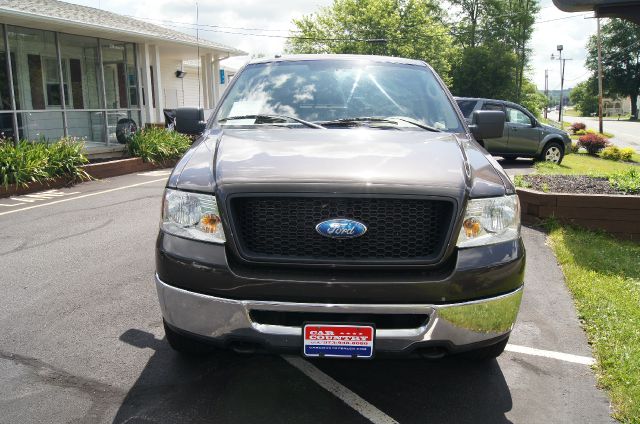 2006 Ford F150 XL 2WD Reg Cab