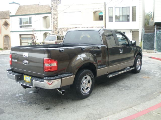 2006 Ford F150 SLE 5.3L V8 4WD 9 Passenger ABS TC