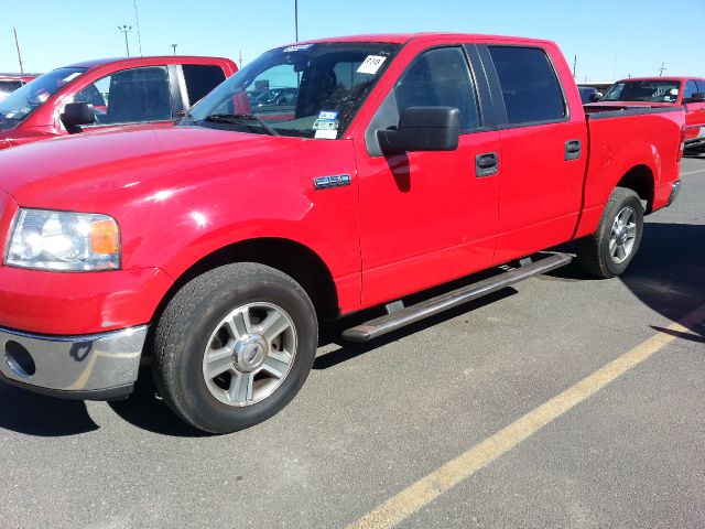 2006 Ford F150 SL Short Bed 2WD