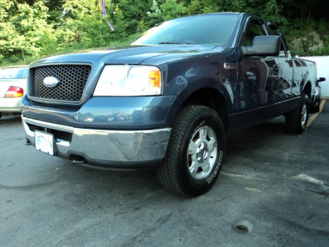 2006 Ford F150 XL 2WD Reg Cab