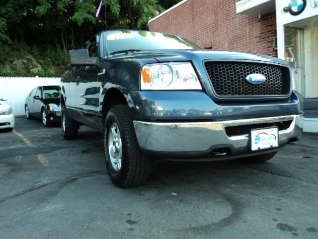 2006 Ford F150 XL 2WD Reg Cab