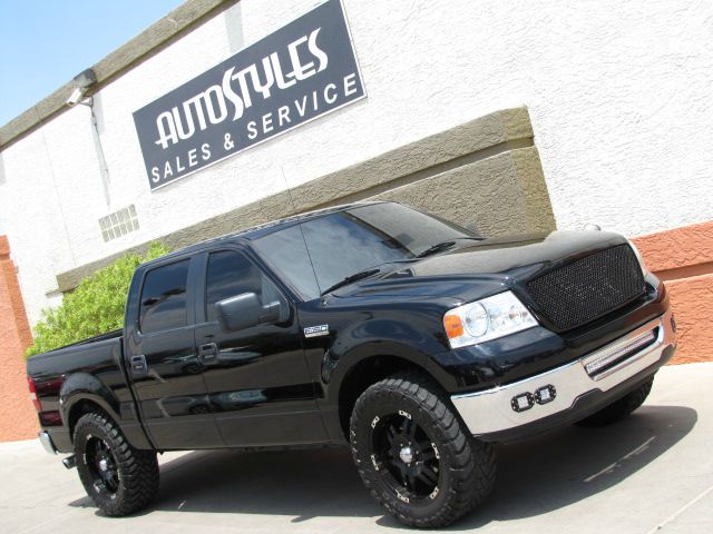 2006 Ford F150 SL Short Bed 2WD