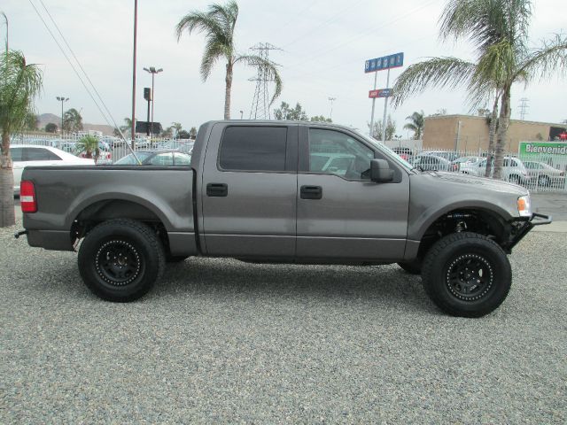 2007 Ford F150 SLT 1 Ton Dually 4dr 35