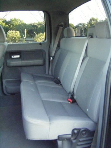 2007 Ford F150 SL Short Bed 2WD