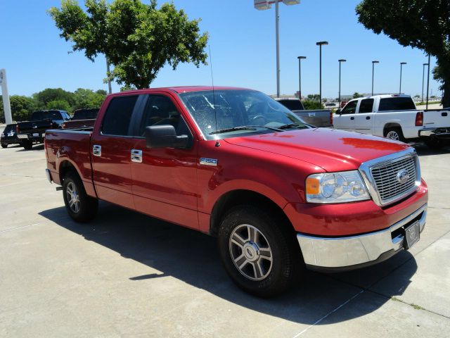 2007 Ford F150 SL Short Bed 2WD