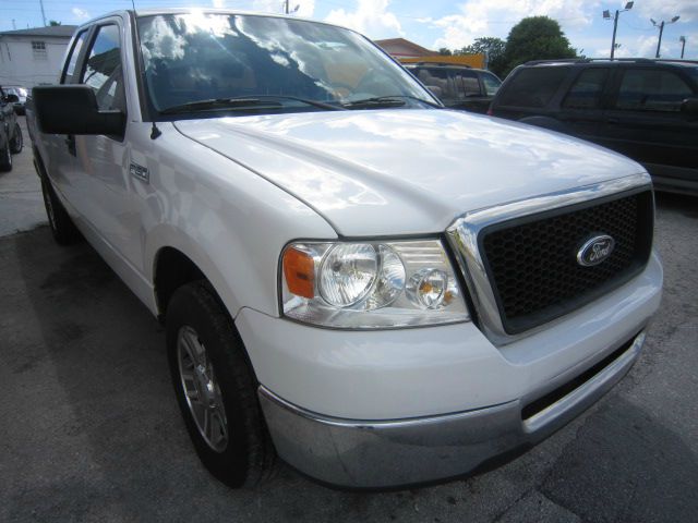 2007 Ford F150 XLT Supercrew Short Bed 2WD