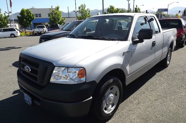 2007 Ford F150 SLE- 4X4