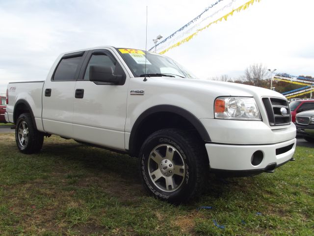 2007 Ford F150 XL Supercab Short Bed 2WD